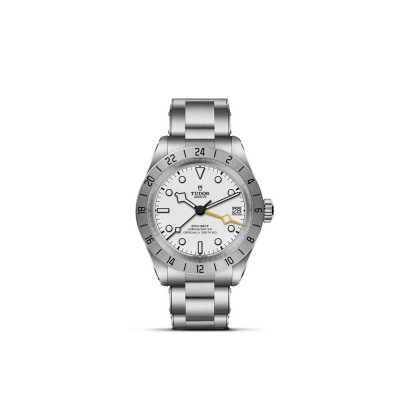 TUDOR-Black Bay Pro M79470-0004